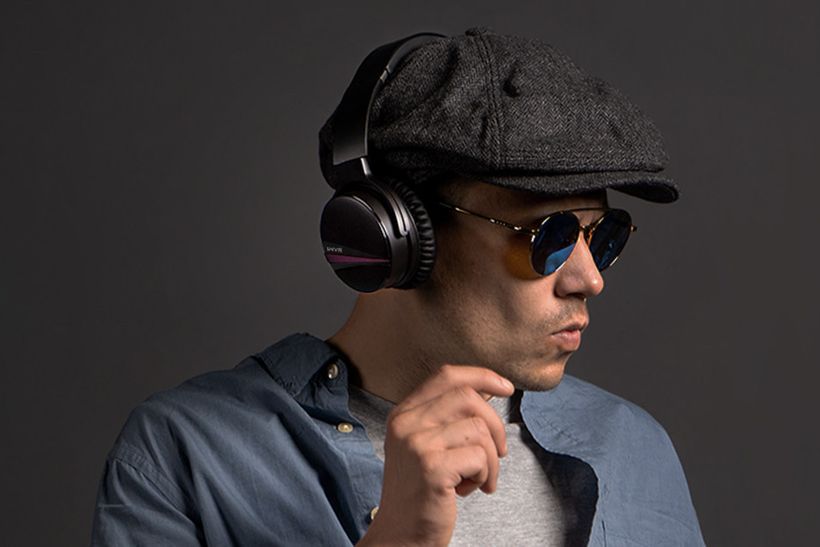 SHIVR Announces Launch of Revolutionary Noise Cancelling 3D Wireless Headphones